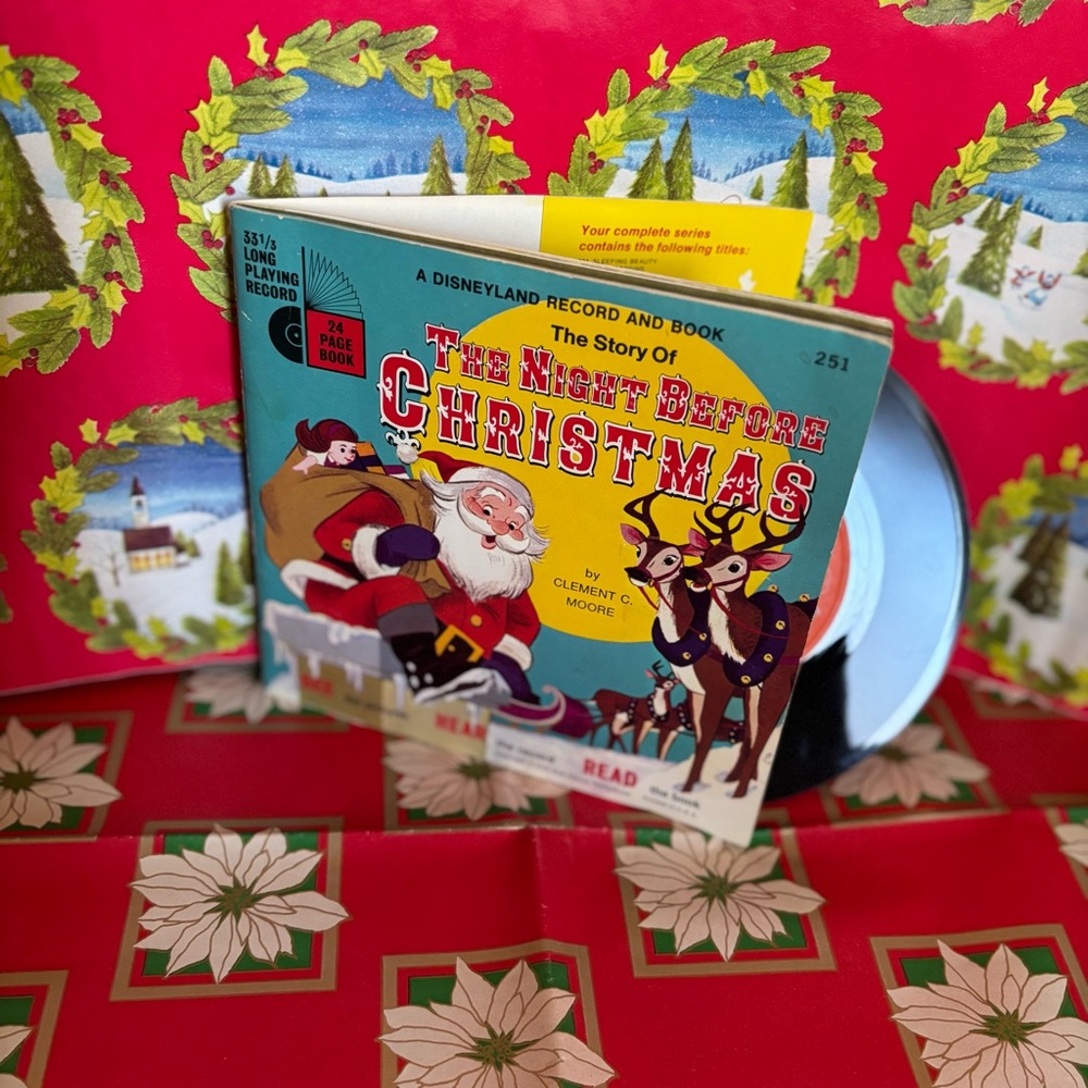 70's Disneyland "The Story of the Night Before Christmas" Record and Book